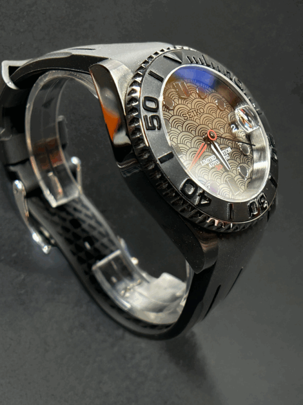 Seiko Custom mod -Black Fish Scale Limited Edition