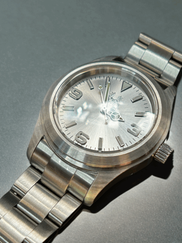 Sevin Silver Sunburst Quartz