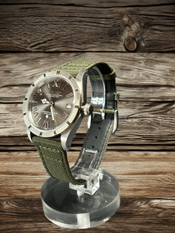 36mm Seiko Silver Sunburst Air King #240046