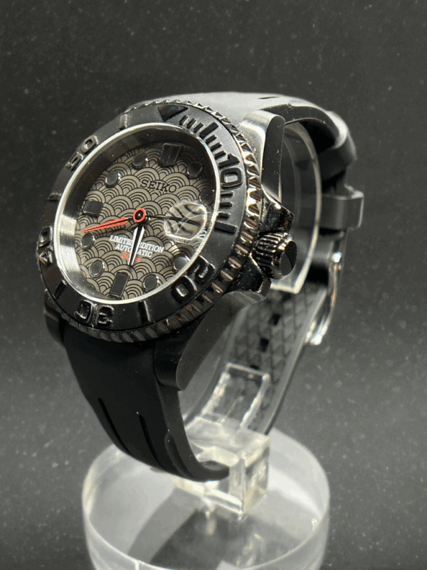 Seiko Custom mod -Black Fish Scale Limited Edition