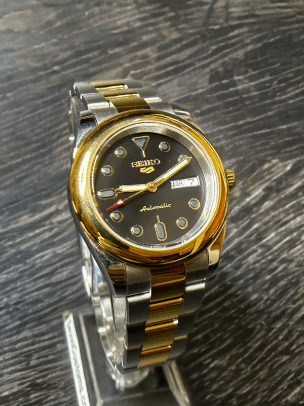 Seiko 5 Black/Gold 2-tone #250073 - Image 2