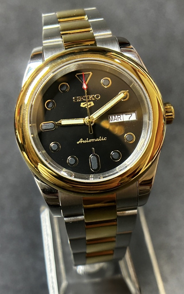 Seiko 5 Black/Gold 2-tone #250073
