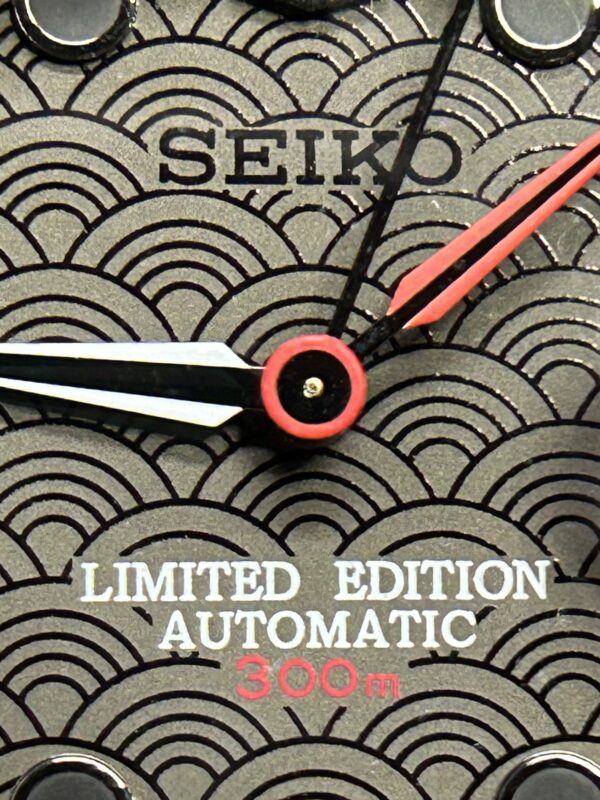 Seiko Custom mod -Black Fish Scale Limited Edition