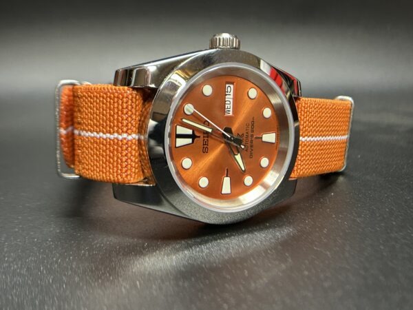 Orange Diver's 200 Automatic #240001 - Image 5