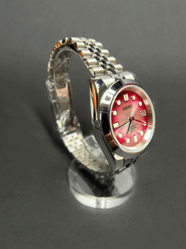 Red Fish Scale Limited Edition