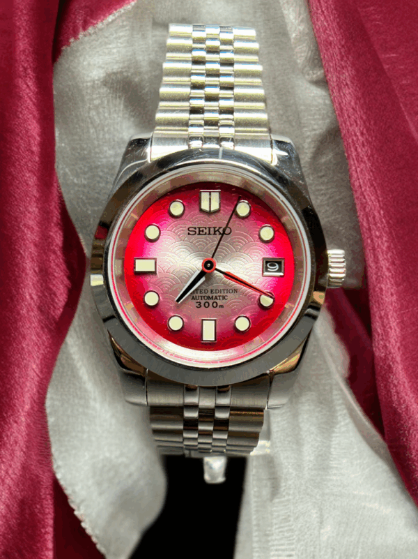 Red Fish Scale Limited Edition