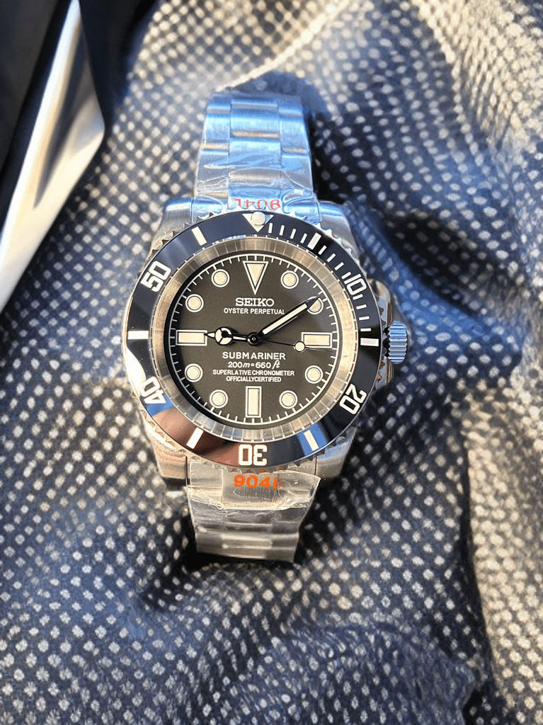 Seiko Black Submariner #2500104