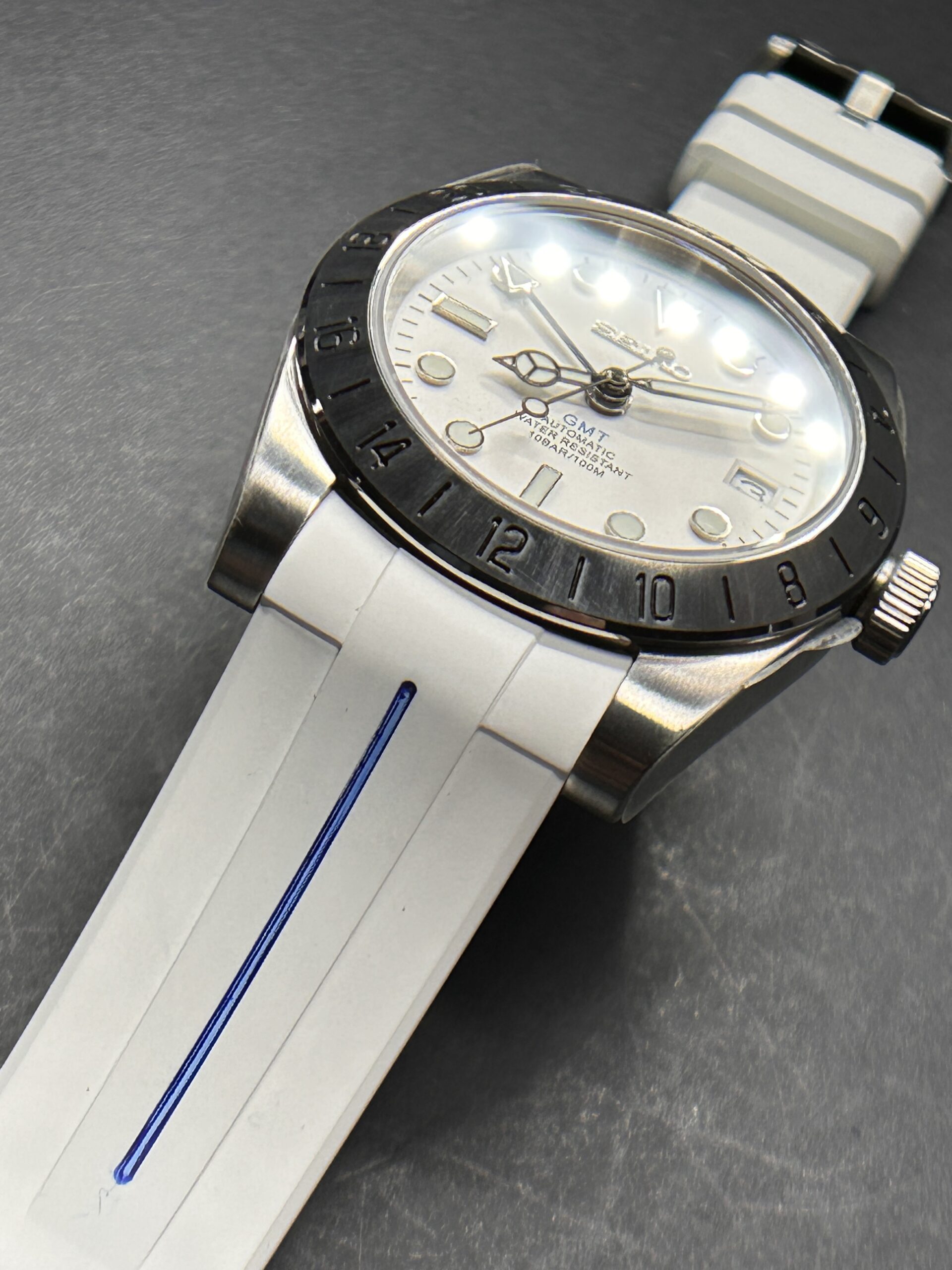 Seiko Polar White and Blue GMT Explorer Mod #2500117