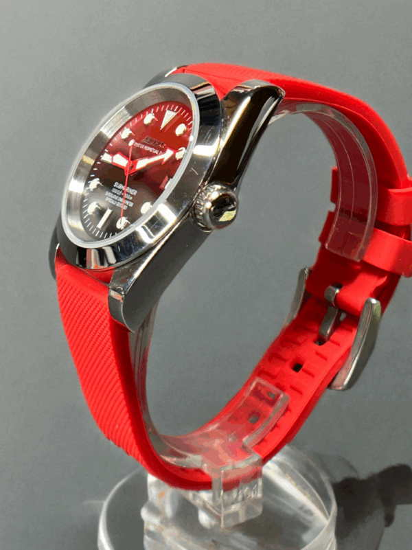 Seiko Red sub gradient #2500142