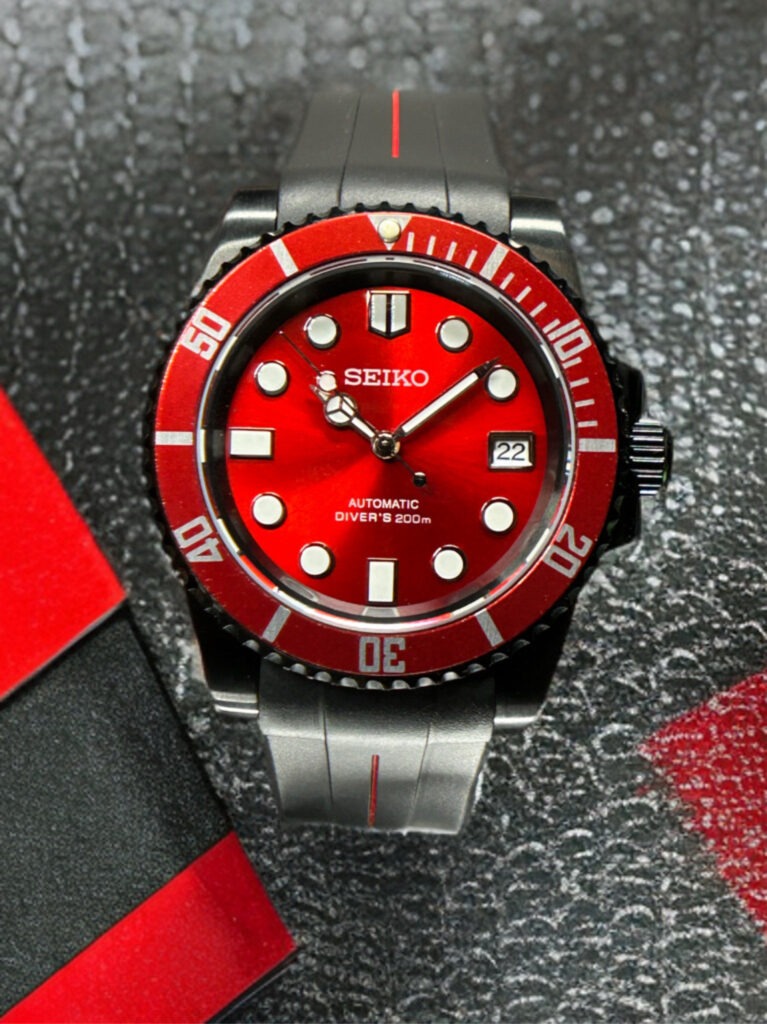 Seiko Red & Black Diver 200 #2500137