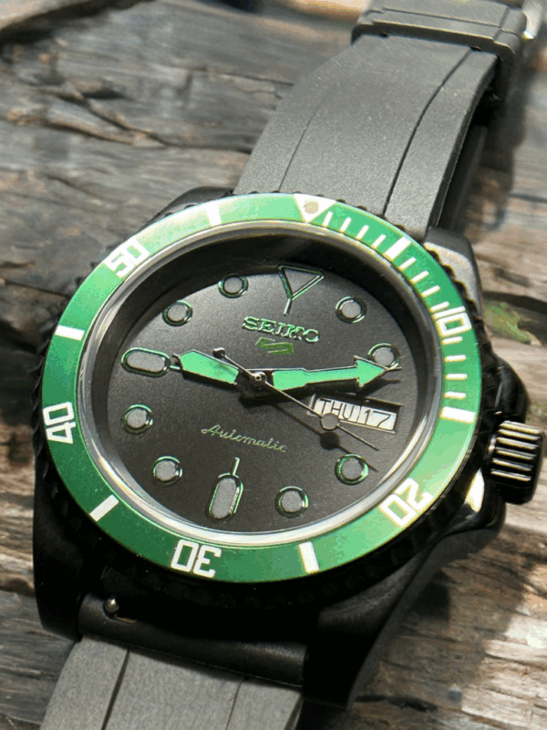 Seiko Double Green Blackout #2500146