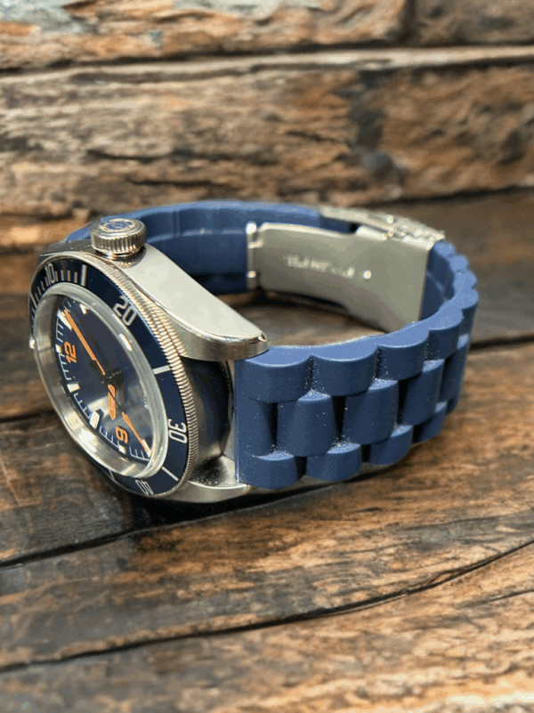 Sevin Blue/Orange Diver- sterile dial- Automatic