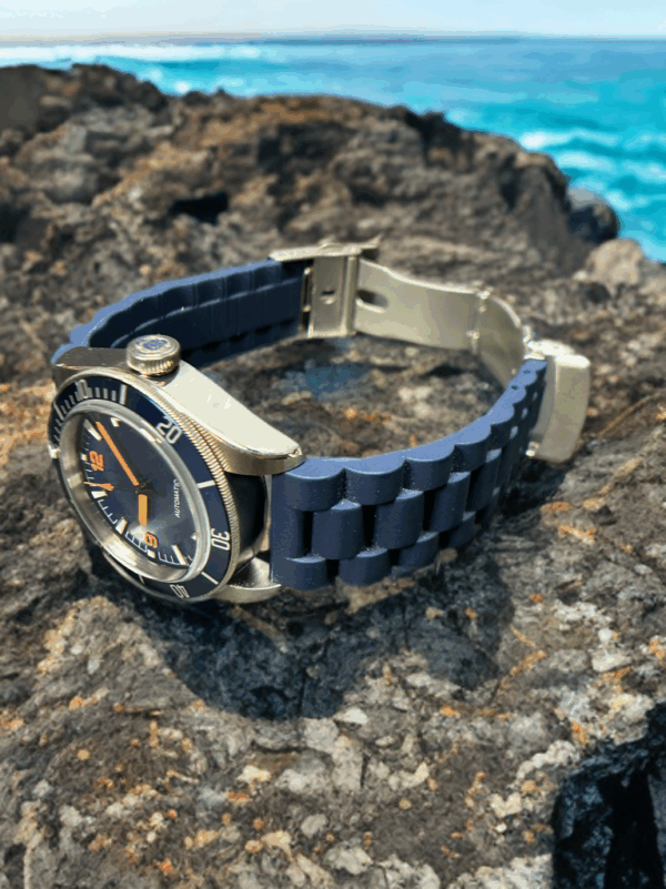 Sevin Blue/Orange Diver- sterile dial- Automatic