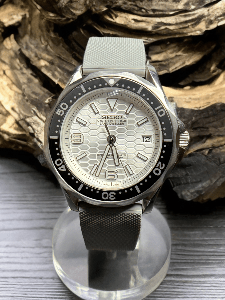 Seiko Mod- Land-Dweller Automatic