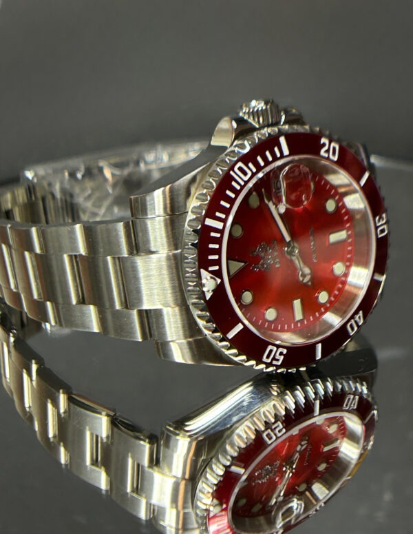 Sevin Showy Red Diver - Automatic