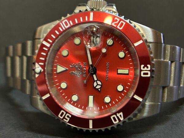 Sevin Showy Red Diver - Automatic