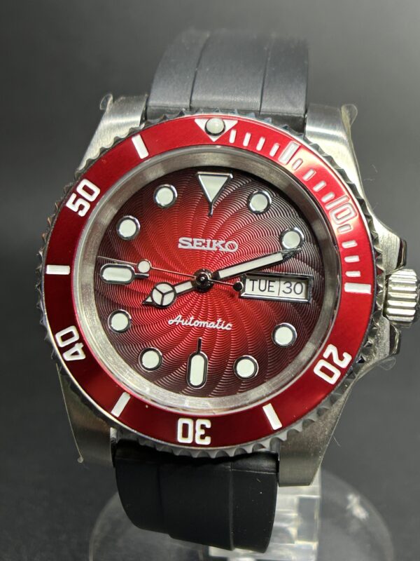 Seiko Red Guilloche Dial Mod